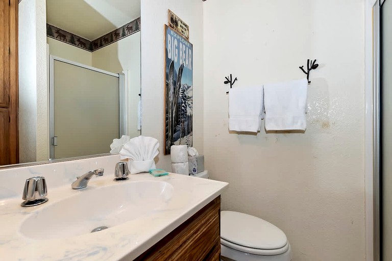 Cabins (United States of America, Big Bear Lake, California)