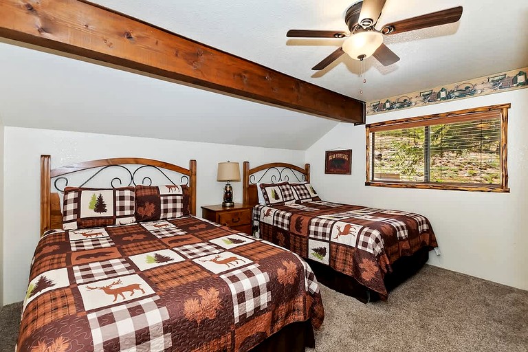 Cabins (United States of America, Big Bear Lake, California)