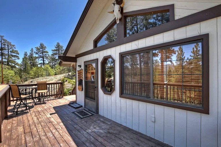 Cabins (United States of America, Big Bear Lake, California)