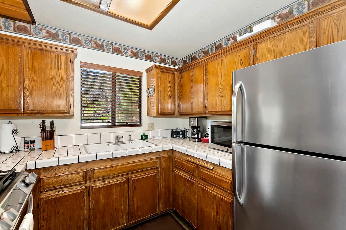 Gather Here: Cozy Cabin for Family and Friends in Big Bear - Your Ideal Retreat