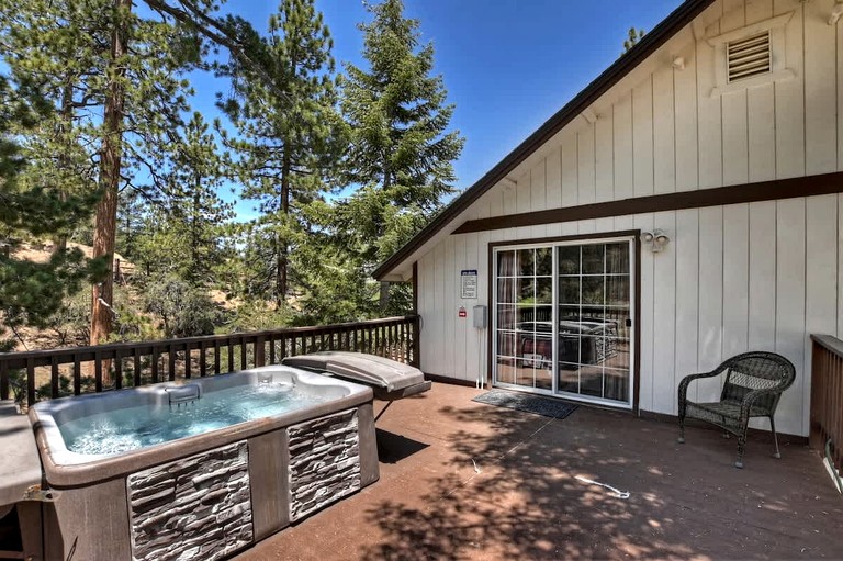 Cabins (United States of America, Big Bear Lake, California)