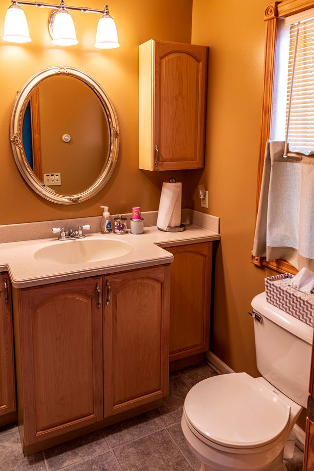 Lake ManisteeLodgeSki & Snowmobile Hideout, Cabins, Kalkaska, United