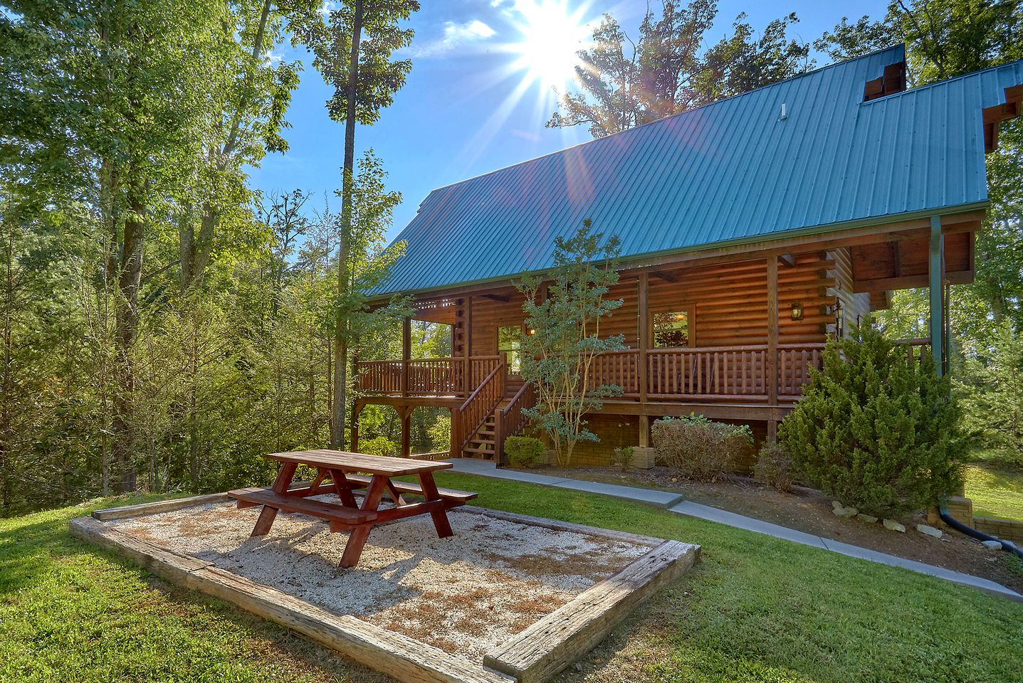 Majestic Gatlinburg Cabin Rental for a Family Vacation in Tennessee