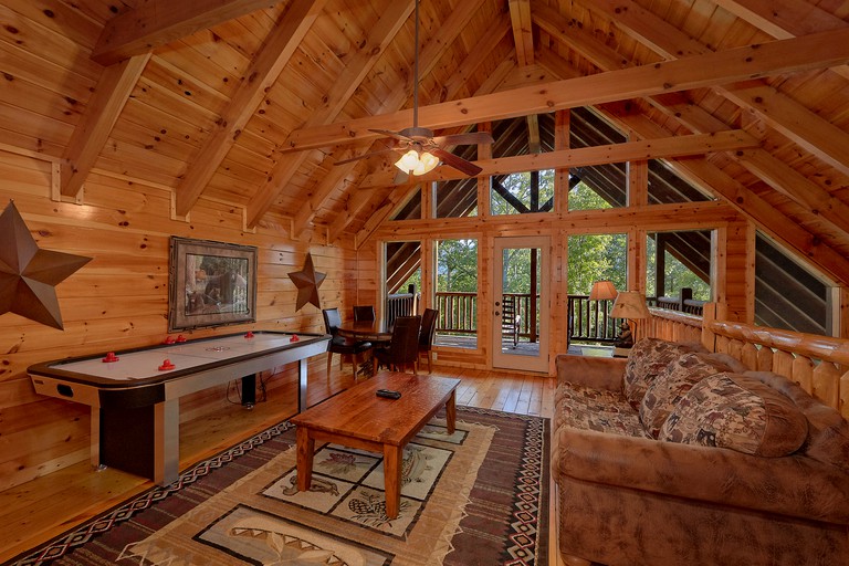 Cabins (United States of America, Gatlinburg, Tennessee)