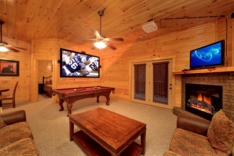 Cabins (United States of America, Gatlinburg, Tennessee)