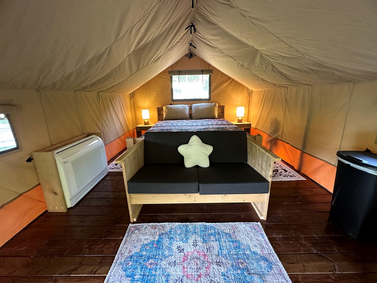 Exquisite Safari Tent Haven near Smoky Mountains in Tennessee