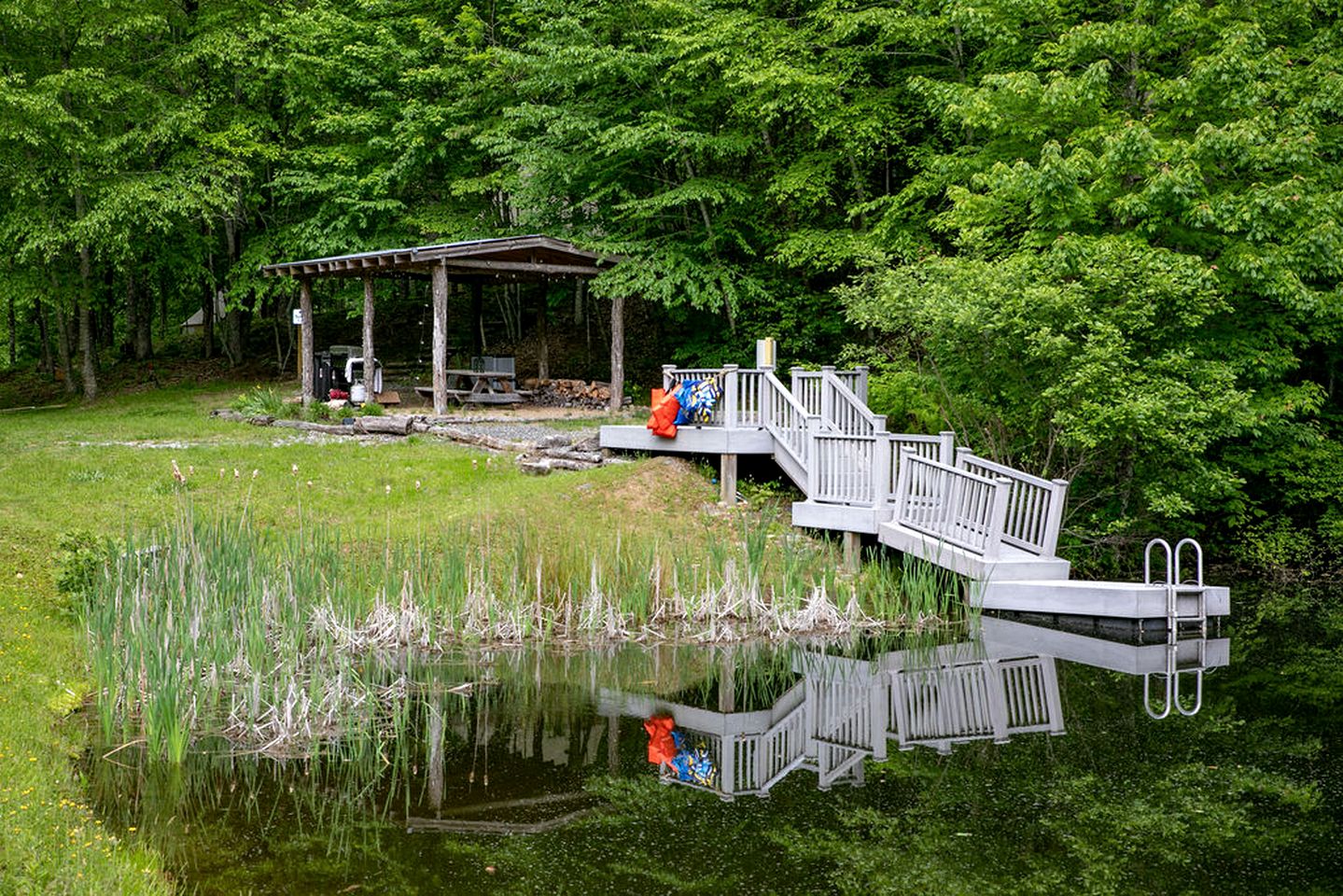 Luxurious Dome Surrounded by Trees for a Relaxing Getaway in the Blue Ridge Mountains in Rosman, North Carolina
