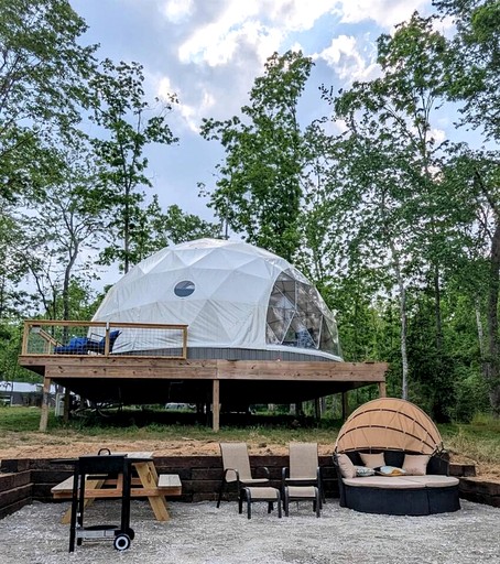 Domes (United States of America, Coalmont, Tennessee)