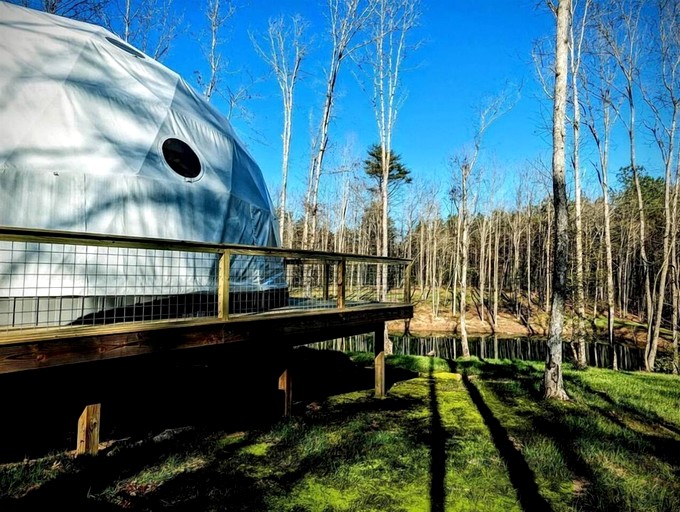 Domes (United States of America, Coalmont, Tennessee)