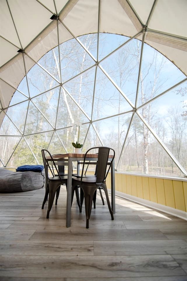 Award-Winning Glamping Dome with Panoramic Pond Views near The Caverns, Coalmont TN