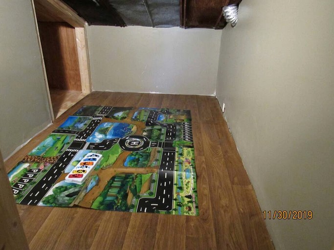 Cabins (United States of America, Claxton, Georgia)