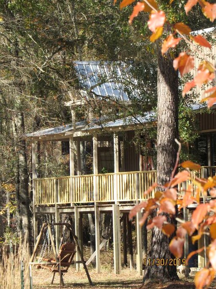 Georgia's Coziest Riverside Retreat: Cabin Adventure in Claxton