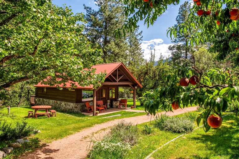 Charming Family-Friendly and Wheelchair Accessible Cabin Rental in Sedona | Cabins (Sedona, Arizona, United States of America)