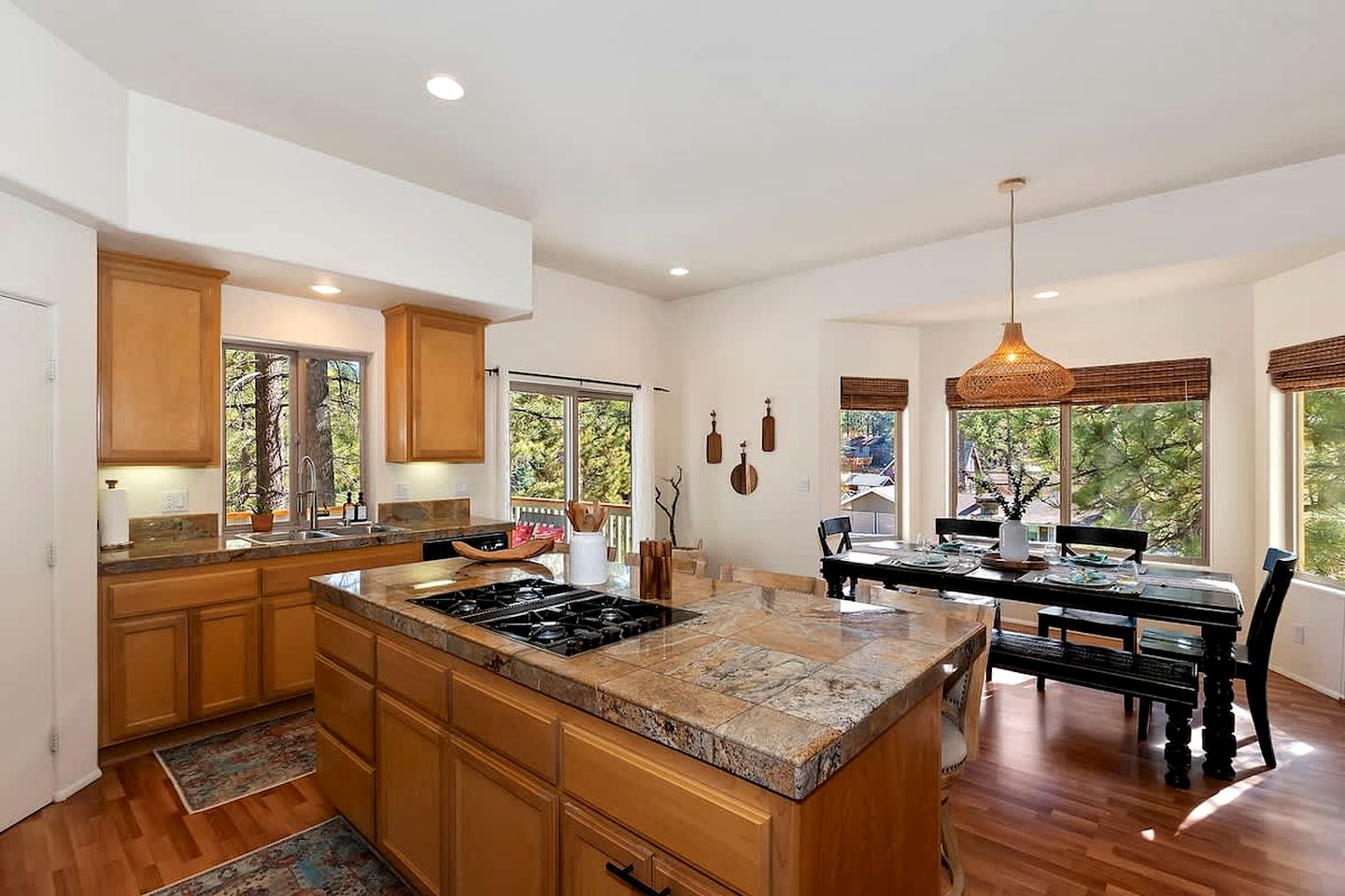 Getaway to Big Bear: Mountain Cabin with Game Room - Your Ultimate Retreat