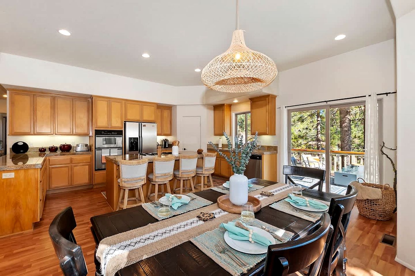 Getaway to Big Bear: Mountain Cabin with Game Room - Your Ultimate Retreat