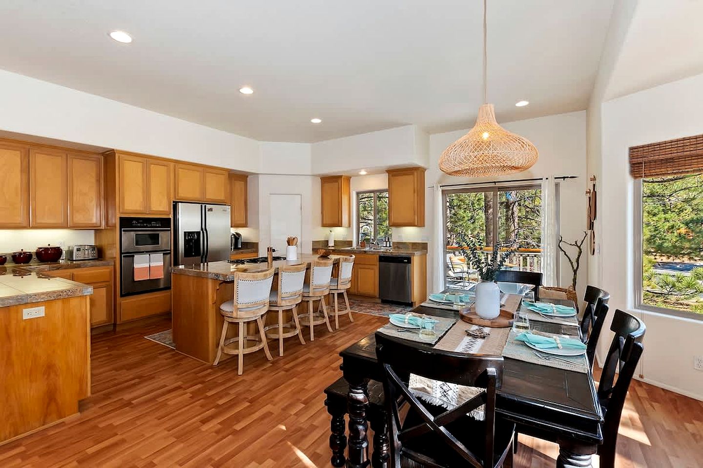 Getaway to Big Bear: Mountain Cabin with Game Room - Your Ultimate Retreat