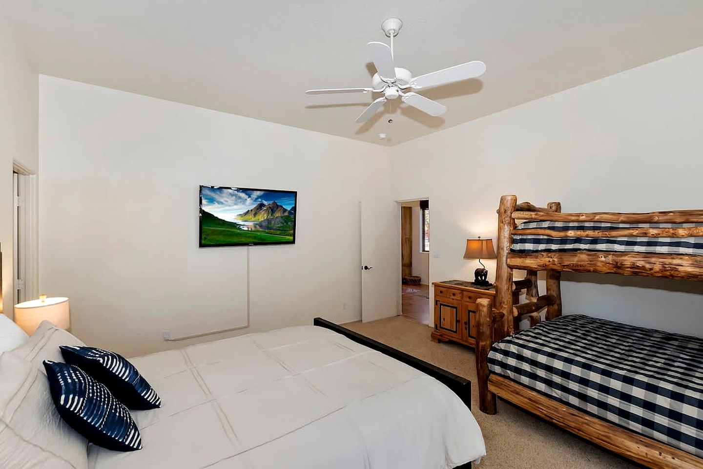 Getaway to Big Bear: Mountain Cabin with Game Room - Your Ultimate Retreat