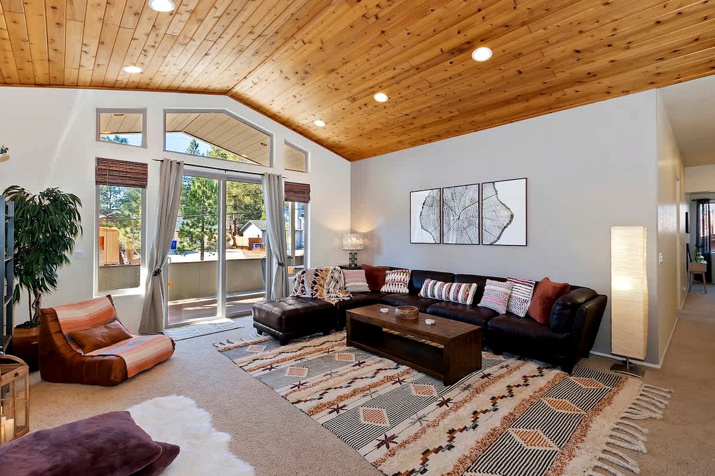 Getaway to Big Bear: Mountain Cabin with Game Room - Your Ultimate Retreat