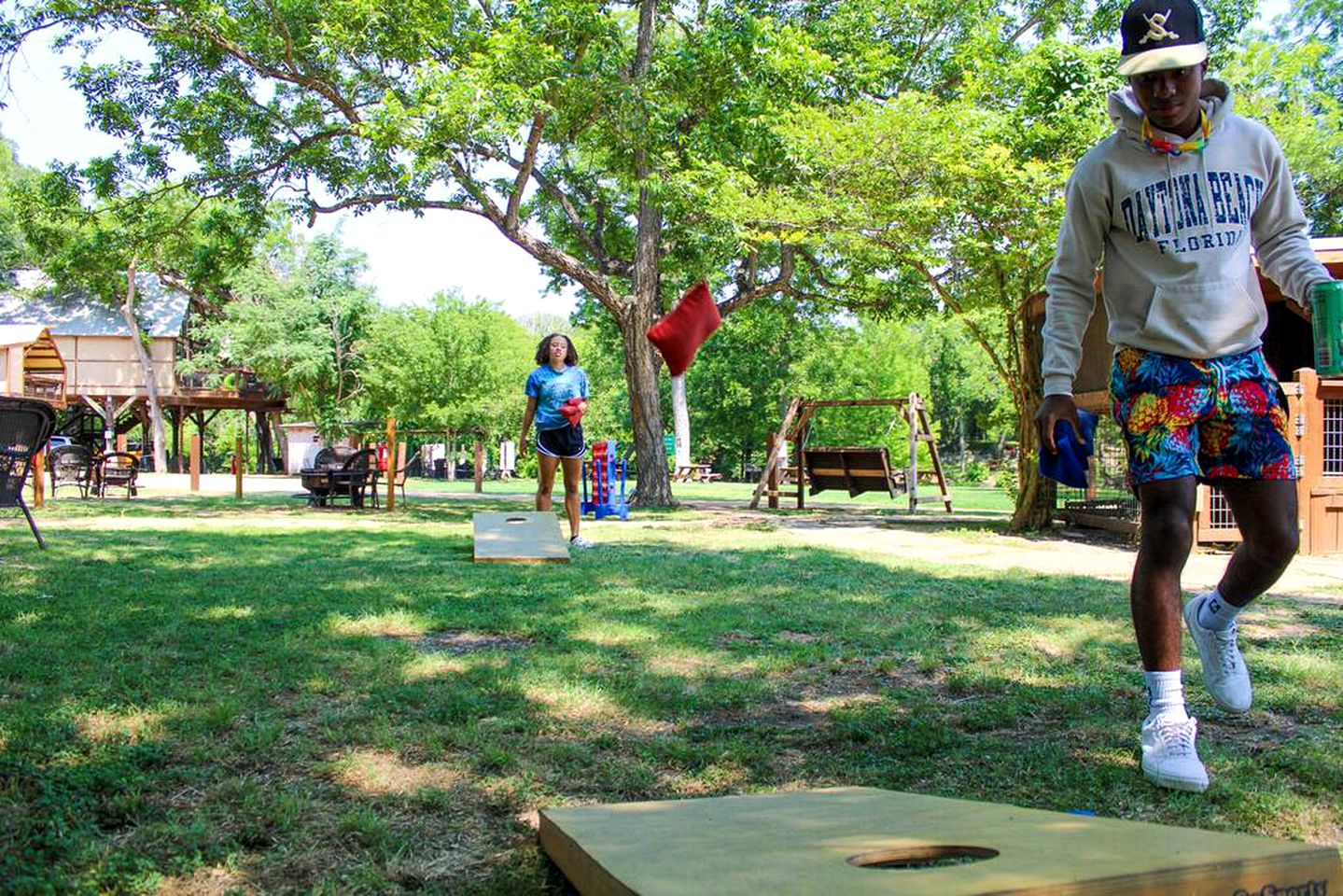 Relaxation by the Creek: Tented Cabin Glamping Experience near Geronimo Creek, Texas