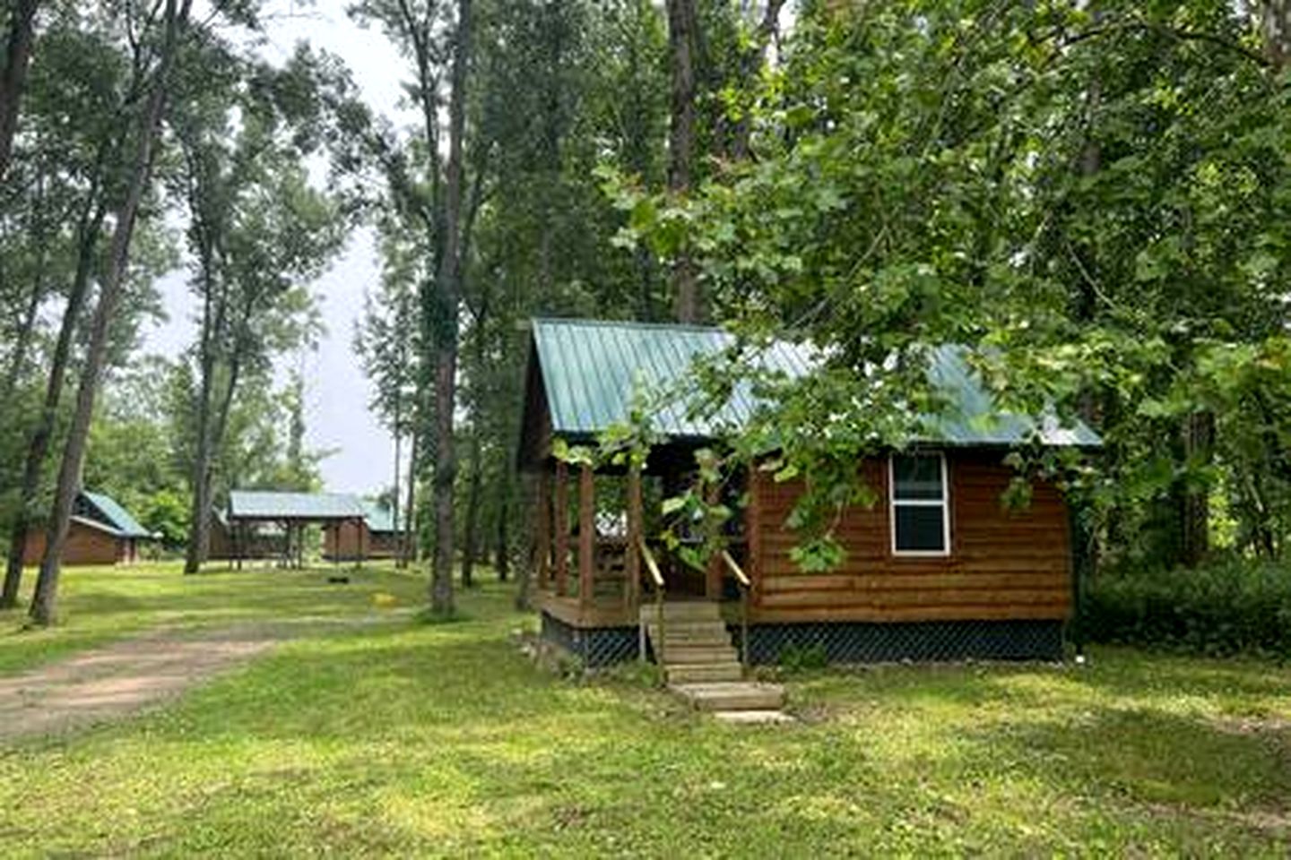 Rustic Riverside Cabin Retreat for Families in Belfast, NY