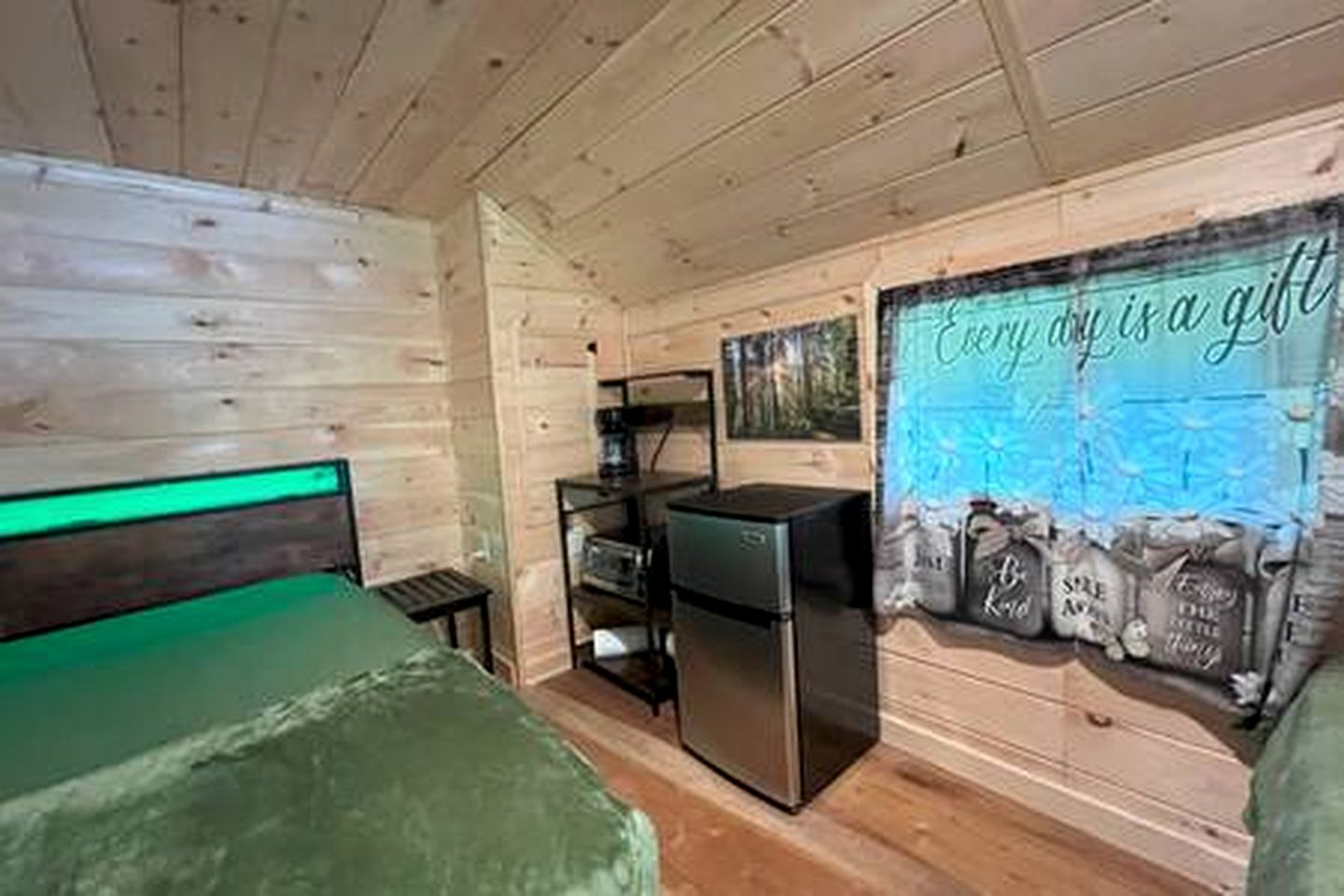 Tranquil Riverside Getaway in Western NY for 3 in Belfast