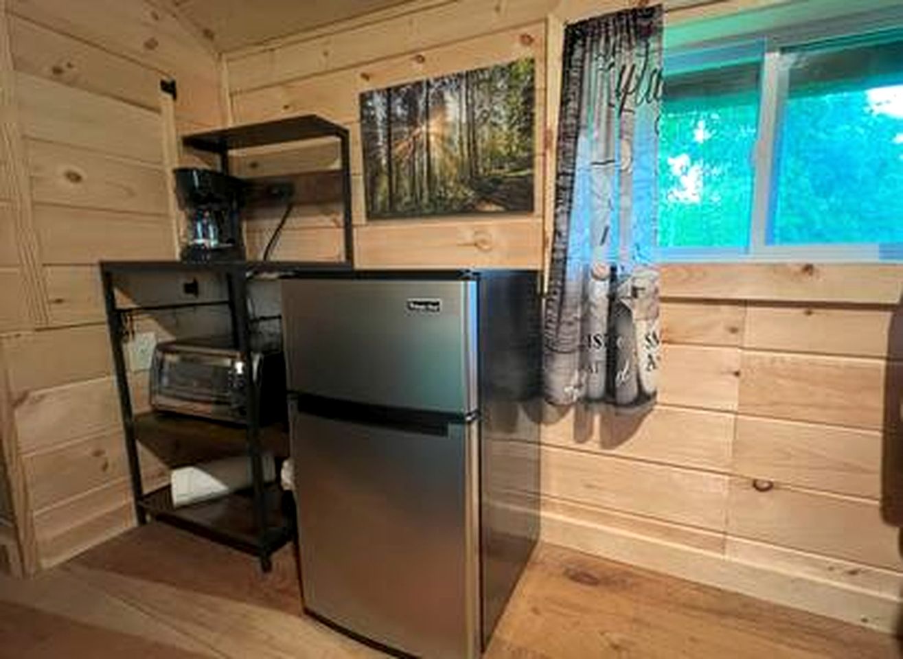 Tranquil Riverside Getaway in Western NY for 3 in Belfast