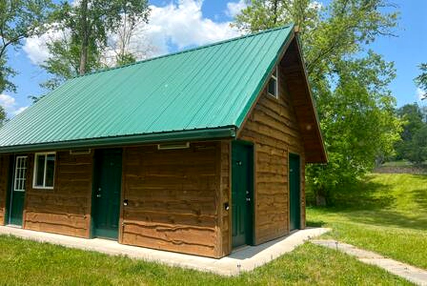 Tranquil Riverside Getaway in Western NY for 3 in Belfast