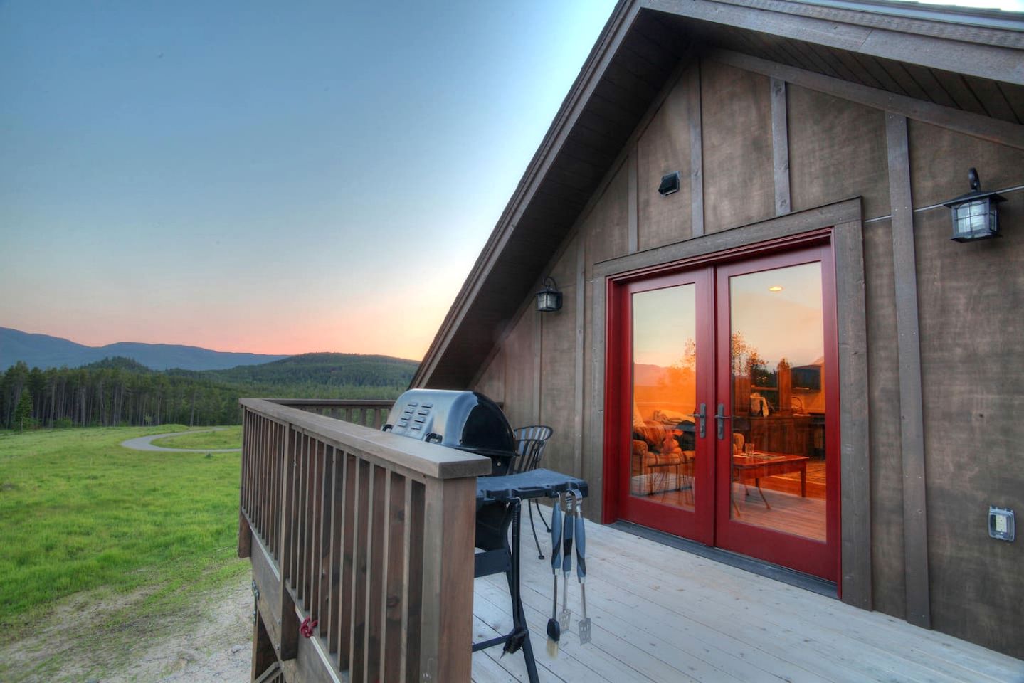 Cabins (United States of America, West Glacier, Montana)