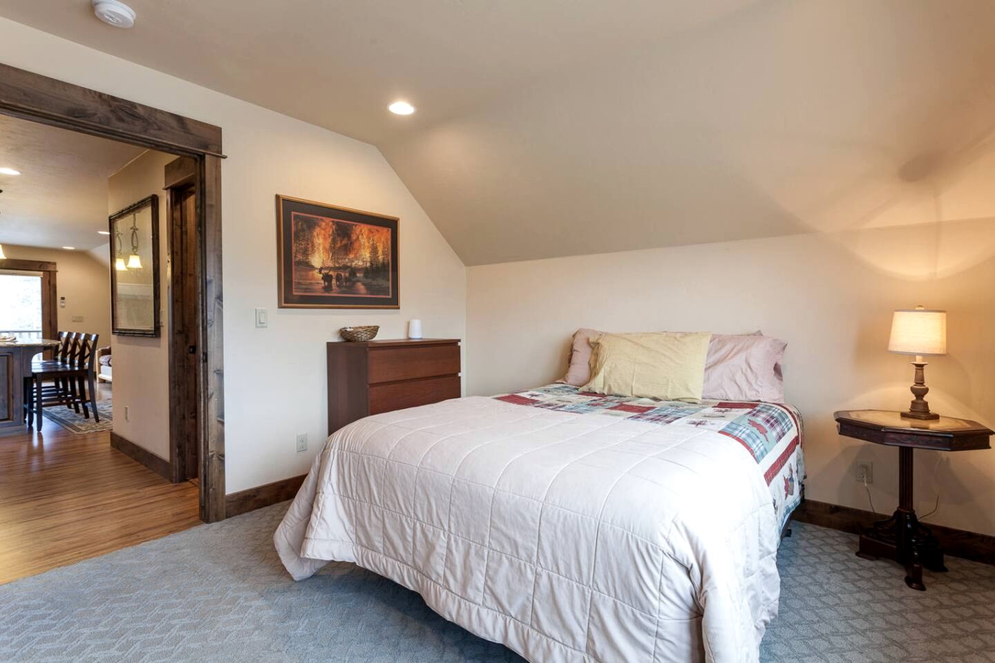 Deluxe Getaway Rental in a Mountain Cabin near Lake McDonald, Montana