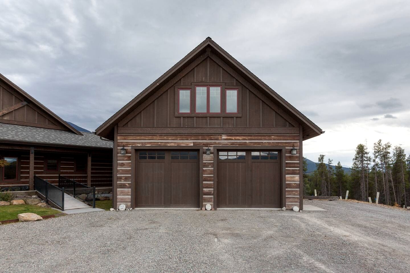Deluxe Getaway Rental in a Mountain Cabin near Lake McDonald, Montana