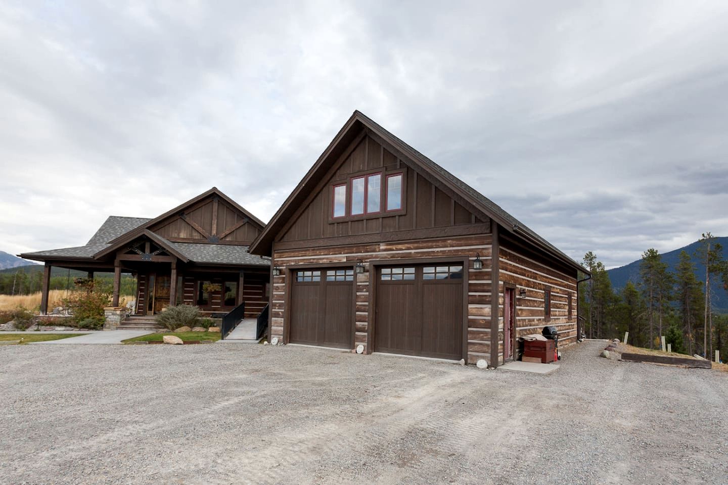 Deluxe Getaway Rental in a Mountain Cabin near Lake McDonald, Montana