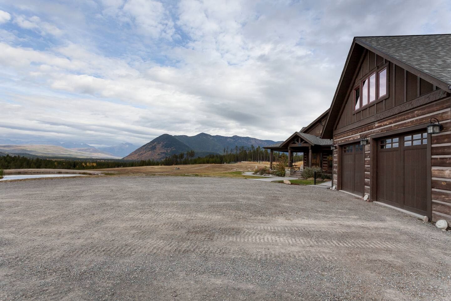 Deluxe Getaway Rental in a Mountain Cabin near Lake McDonald, Montana
