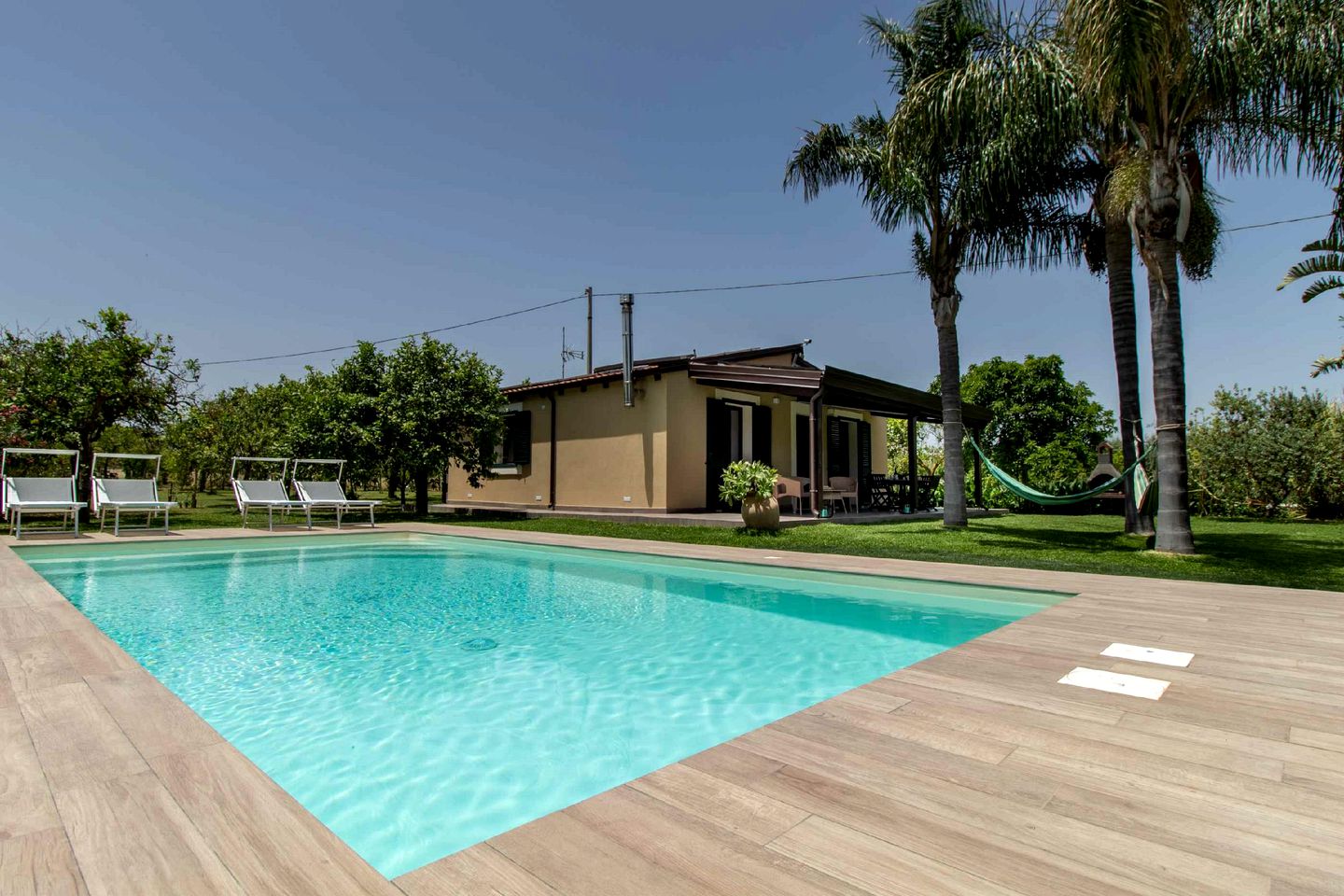 Sustainable Eco-Friendly Villa Close to the Beach Perfect for Family Escapes in Lido di Noto, Sicily