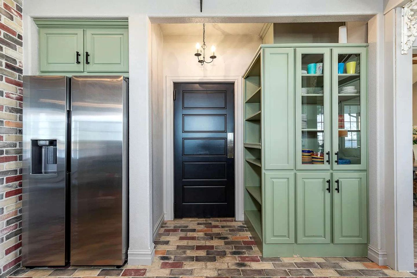 Luxurious Lakefront Home with Private Dock near Wolf Creek Marina, Oklahoma