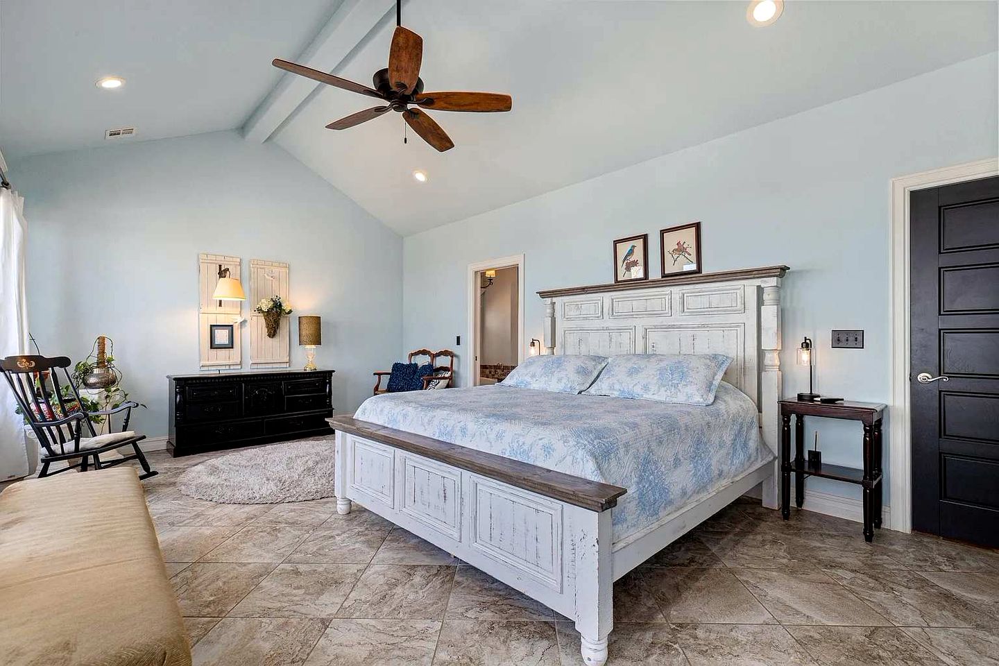 Luxurious Lakefront Home with Private Dock near Wolf Creek Marina, Oklahoma