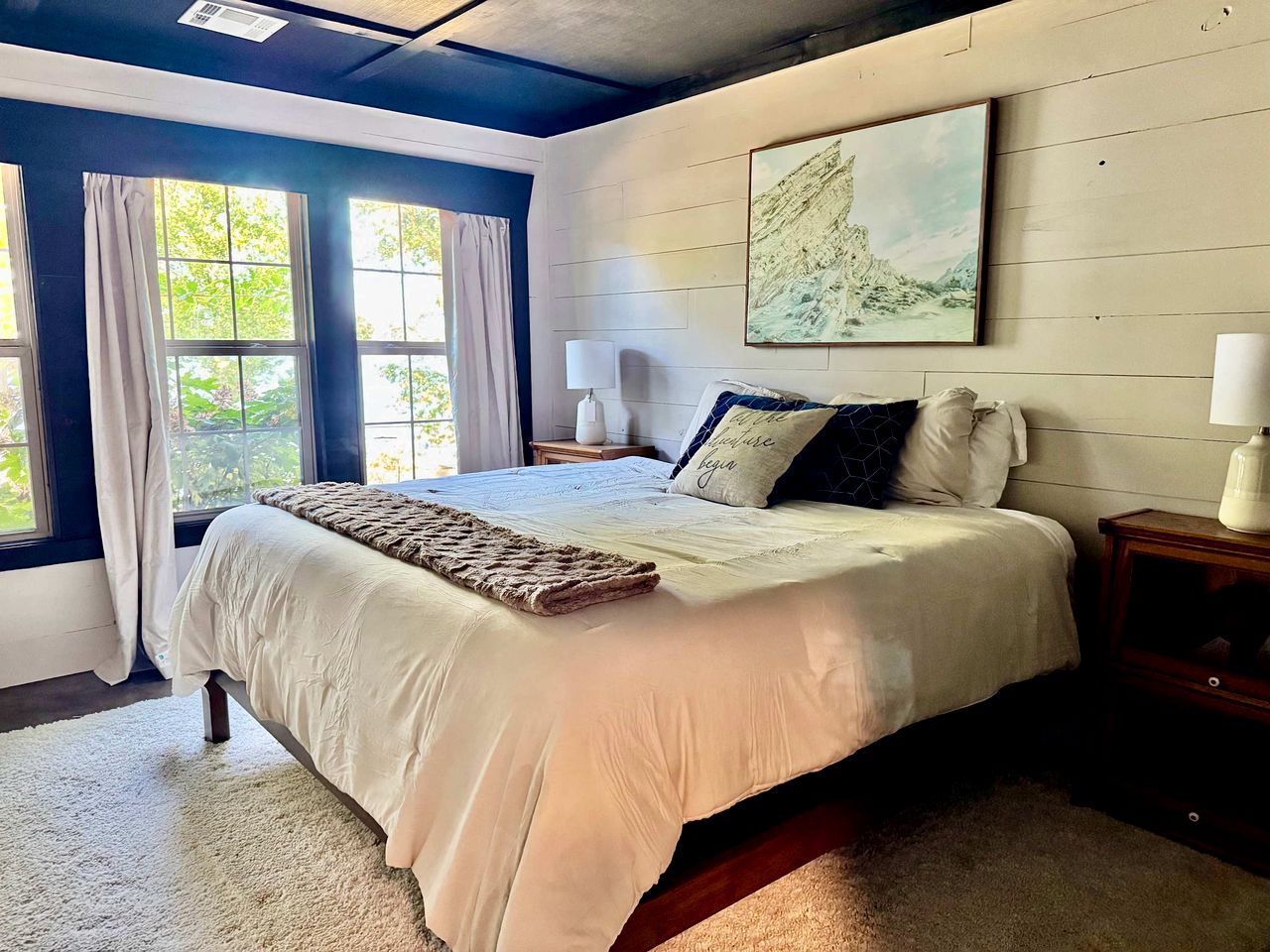 Luxurious Lakefront Home with Private Dock near Wolf Creek Marina, Oklahoma