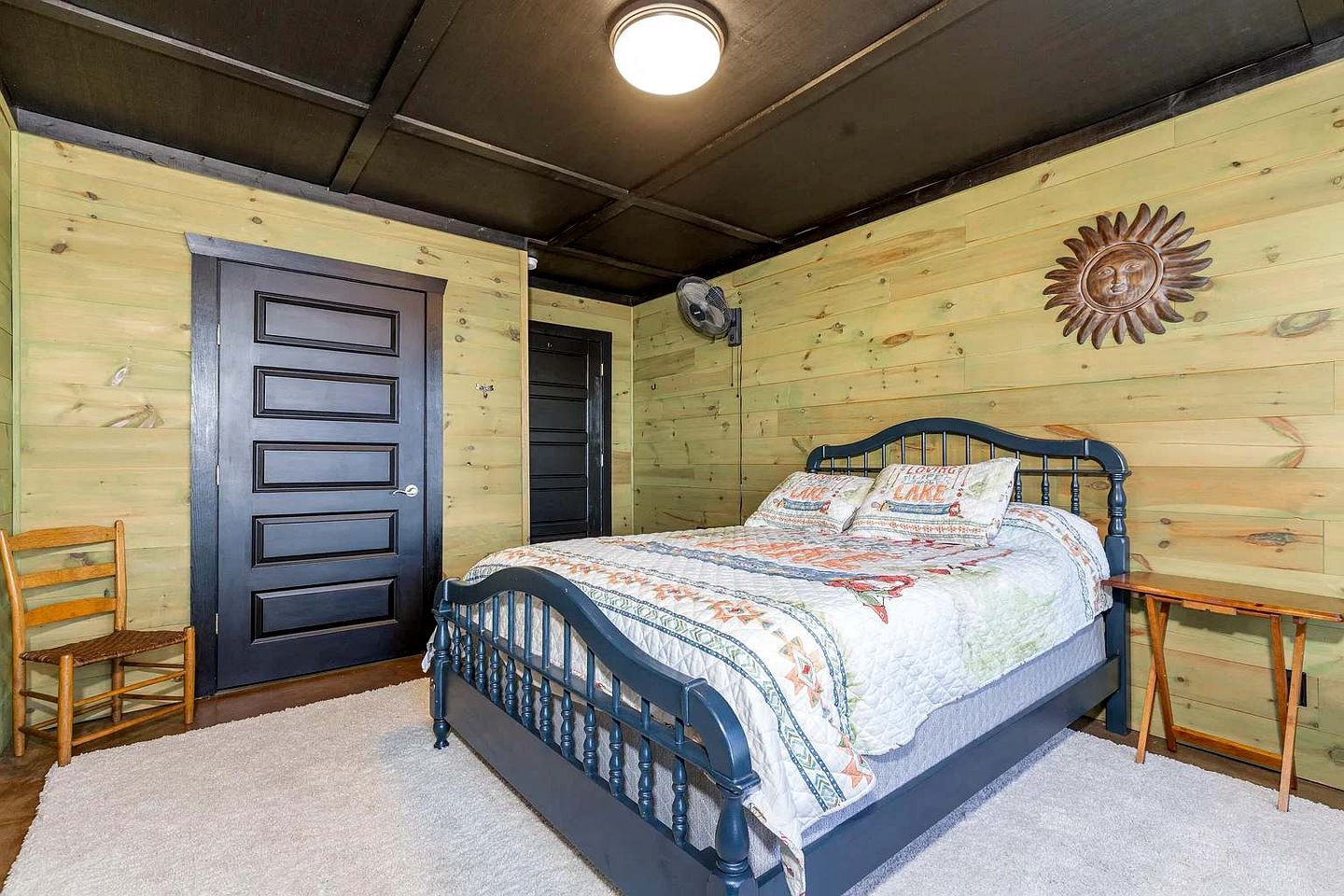 Luxurious Lakefront Home with Private Dock near Wolf Creek Marina, Oklahoma