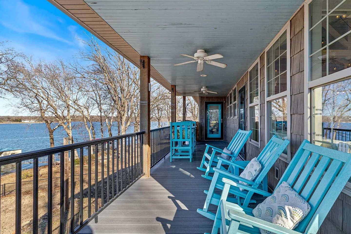 Luxurious Lakefront Home with Private Dock near Wolf Creek Marina, Oklahoma