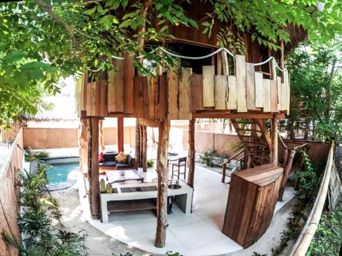 Tree Houses (Gili Trawangan, West Nusa Tenggara, Indonesia)