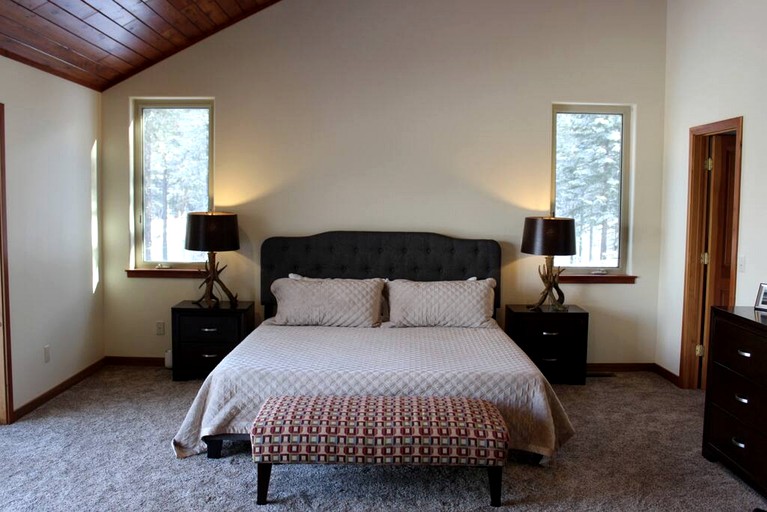 Cabins (United States of America, West Glacier, Montana)