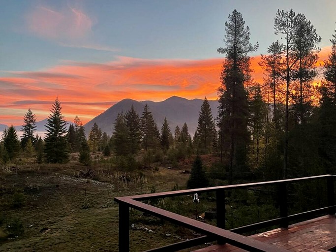 Cabins (United States of America, West Glacier, Montana)