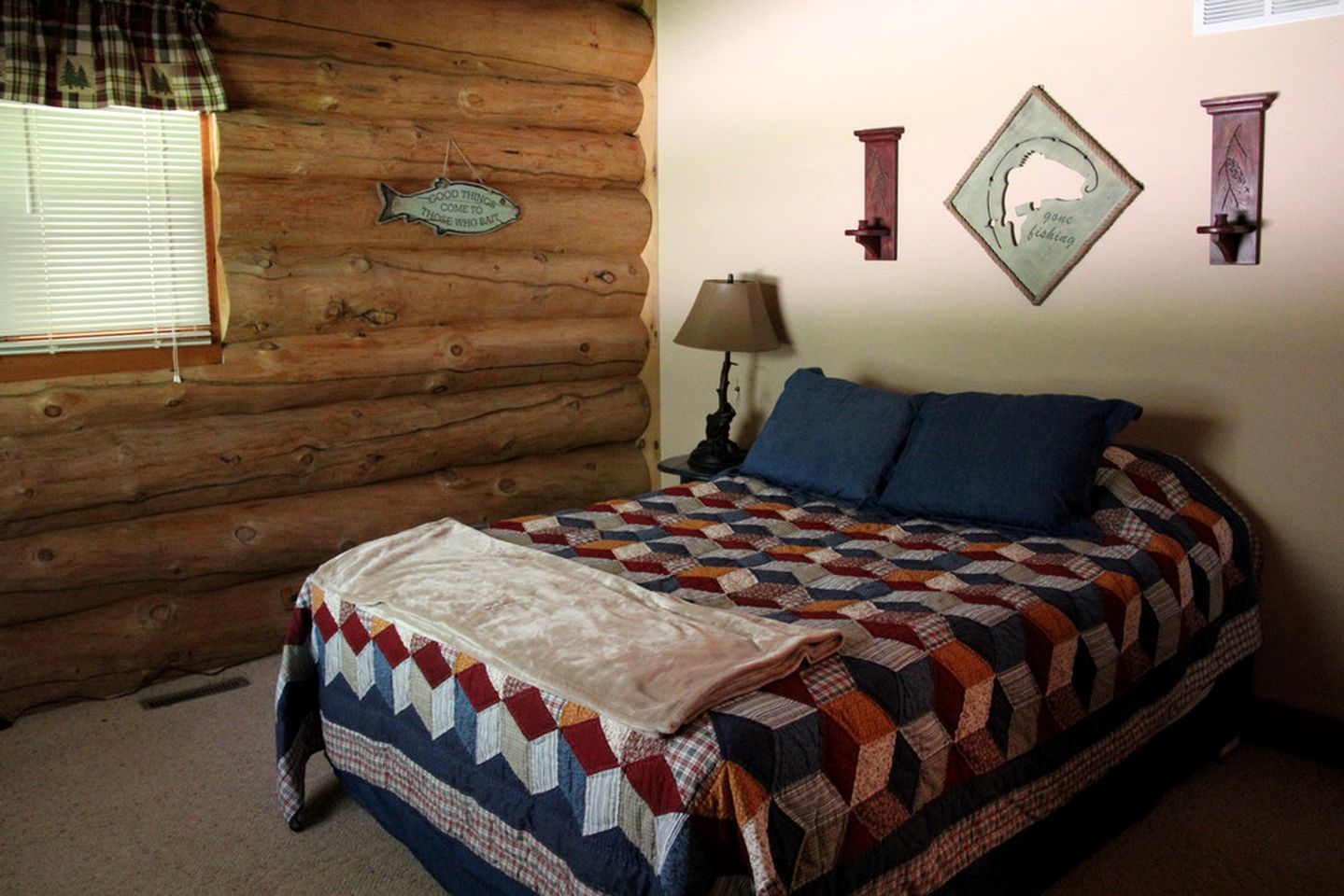 Amazing Lakefront Cabin with Game Room and Fire Pit in Stevens Point, Wisconsin