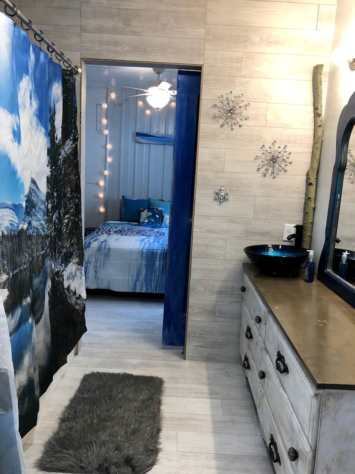 Glacier Tiny House in Irwin, ID