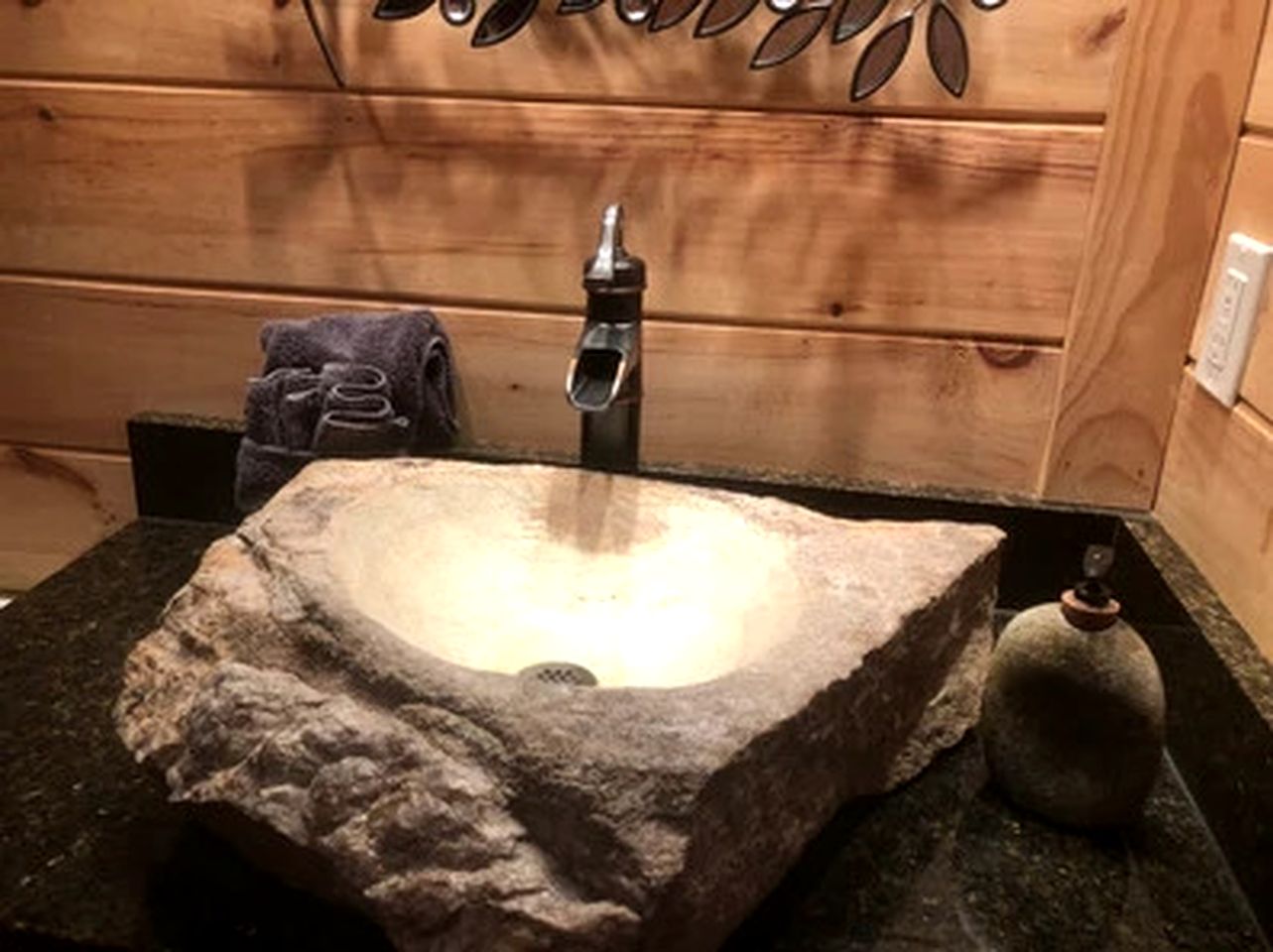 Glamping Yurt Destination with Stunning Views of the Appalachian Trail in North Carolina