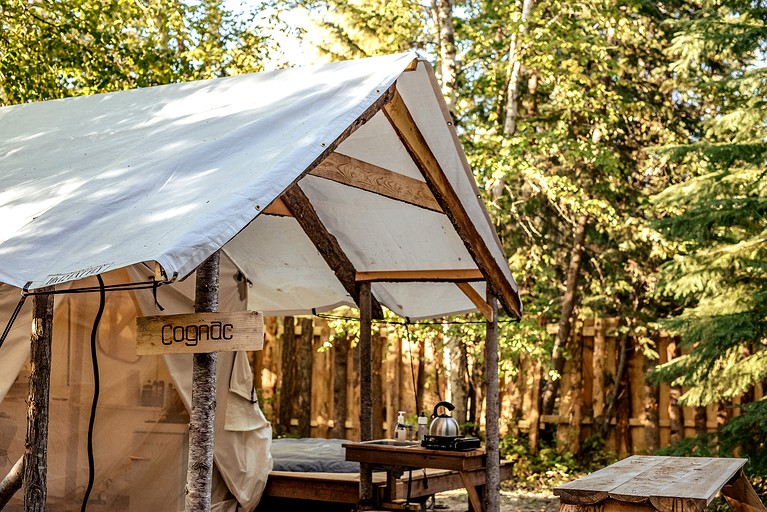 Safari Tents (Canada, Columbia-Shuswap, British Columbia)