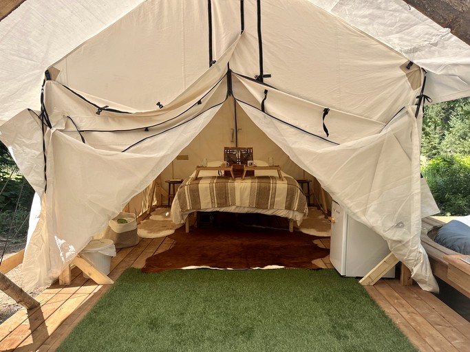 Vacation Rentals (Canada, Columbia-Shuswap, British Columbia)
