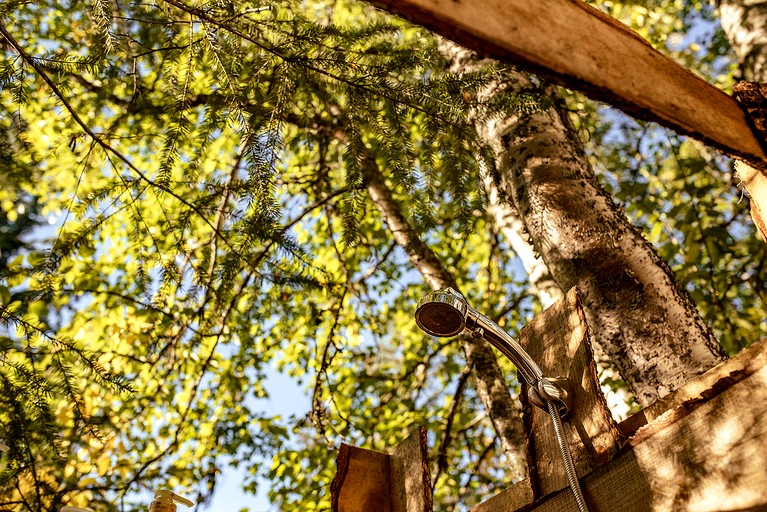 Safari Tents (Canada, Columbia-Shuswap, British Columbia)