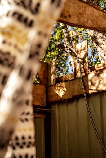 Safari Tents (Canada, Columbia-Shuswap, British Columbia)