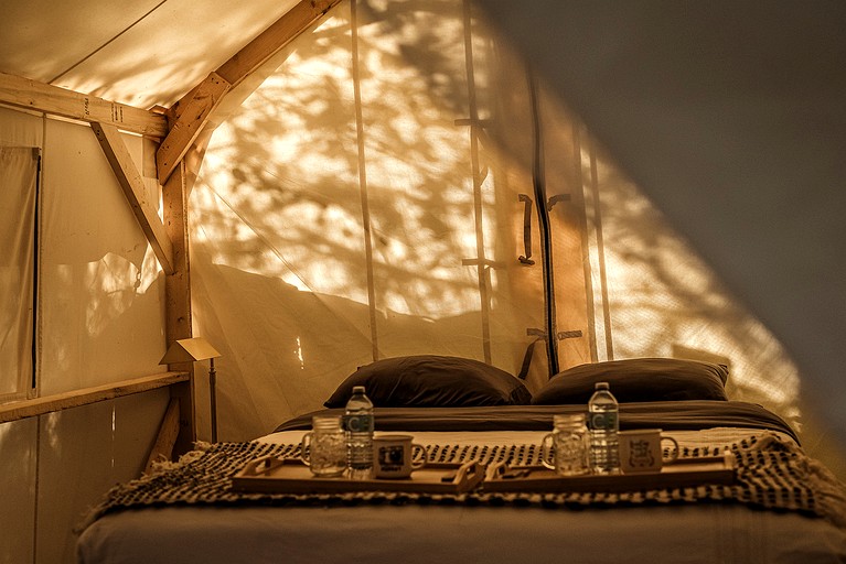Safari Tents (Canada, Columbia-Shuswap, British Columbia)