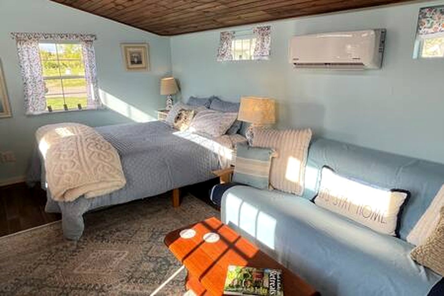 Cozy Tiny House with Fire Pit and Barbecue in Mount Jackson, Virginia